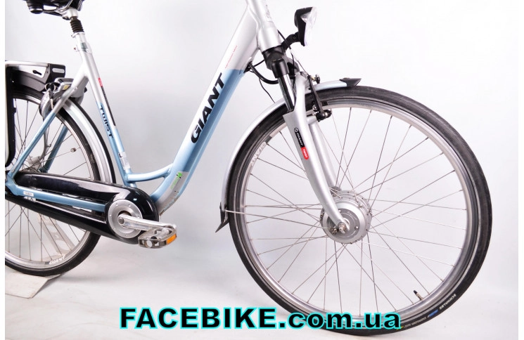 Б/В Електо Міський велосипед Giant