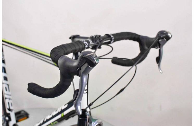 Шосейний велосипед Cannondale Synapse 28" XL чорно-білий із зеленим Б/В