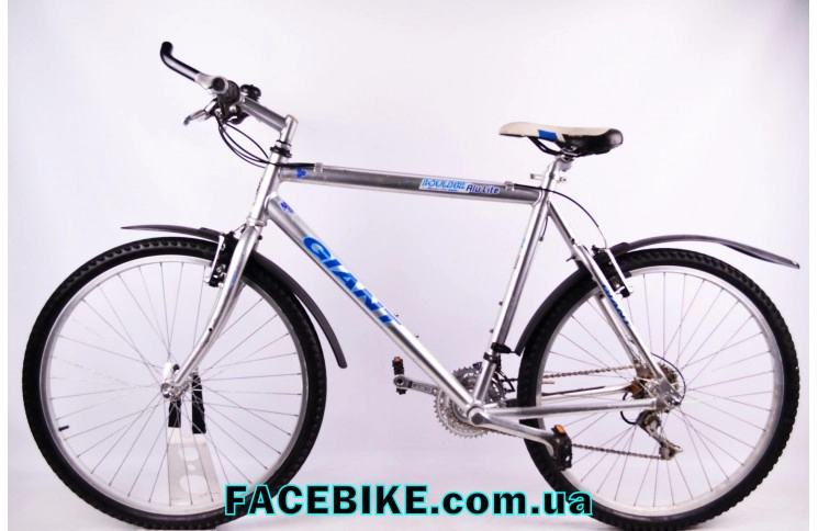Б/В Гірський велосипед Giant