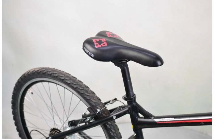 Гірський велосипед Prince Wild Heater 9 26" S чорний з червоним Б/В
