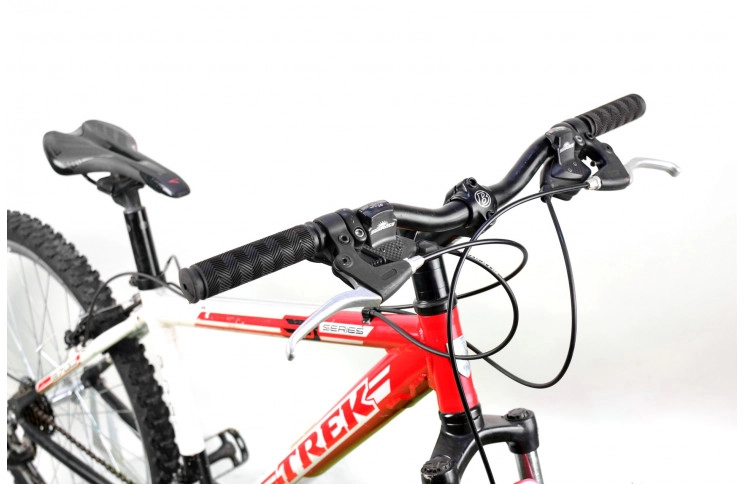 Trek b on sale series 3700