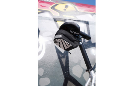 Сумка підсідельна Green Cycle Clipo, зі світловідбивачем, на рейли, 14,2х8х6,4 см, чорний