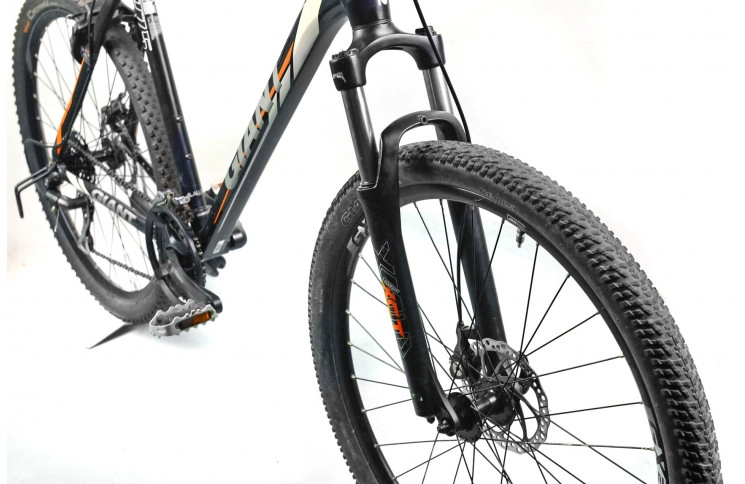 Гірський велосипед Giant ATX W19 27.5" XL чорний Б/В