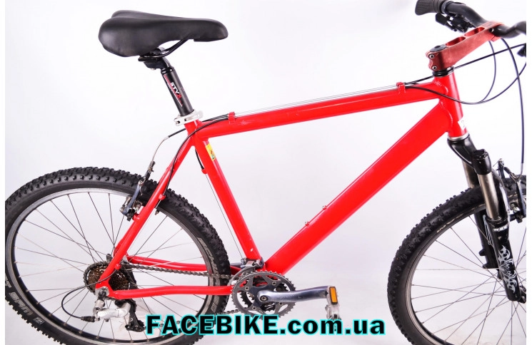 Б/У Горный велосипед Red