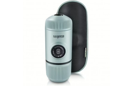 Портативна еспресо-кавоварка Wacaco Nanopresso блакитна з чохлом