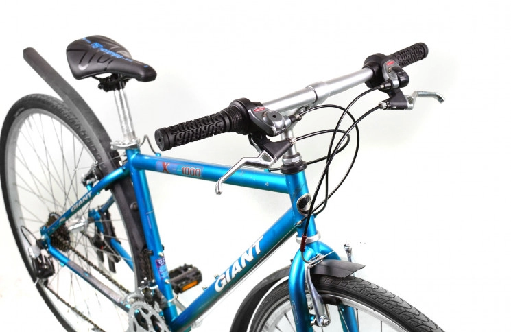 Б/В Гібридний велосипед Giant X1000