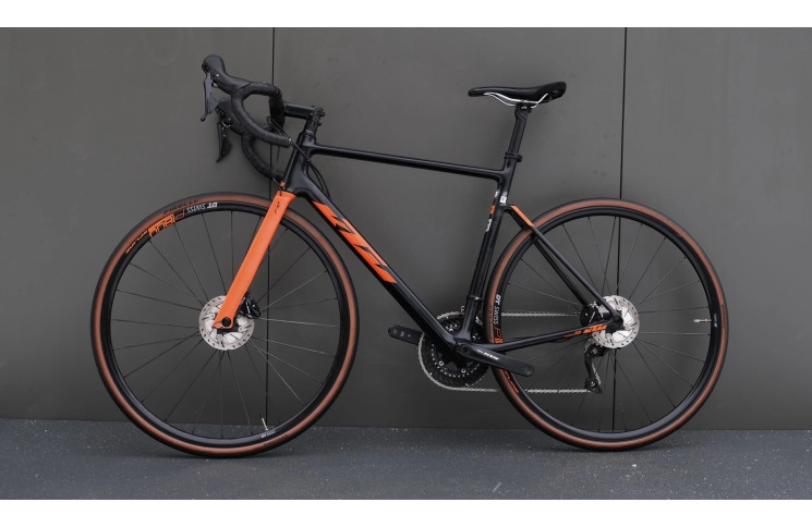 Велосипед KTM REVELATOR ALTO ELITE 28", рама M, чорно-жовтогарячий, 2020 (тестовий)