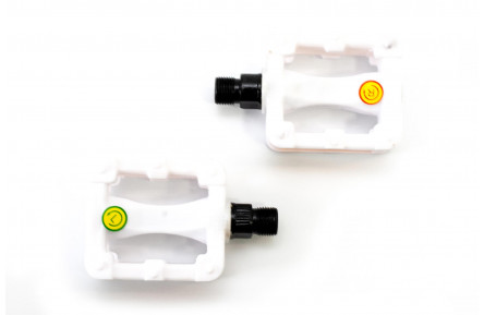 Педалі дитячий. пластик. Feiming FP-607 80х58мм різьблення М10 (білий)