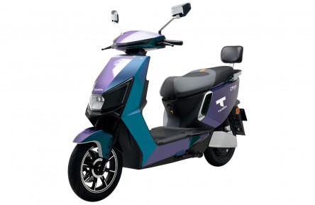 Электрический мопед Tairon CF (2000Вт графеновый аккумулятор 72В 38Аг) 10"