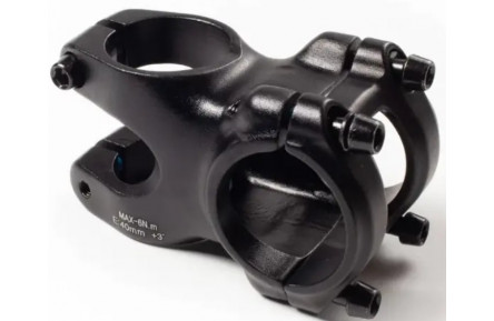 Вынос руля ZOOM TDS-D611-8FOV/ISO-M 1 1/8" 31,8мм угол 3, 40мм, черный