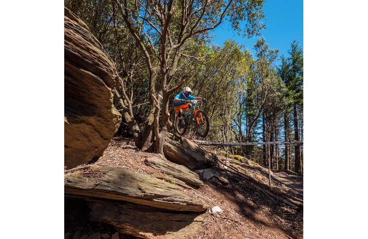 Шлем Urge Archi-Enduro черно-белый ХL (61-62см)