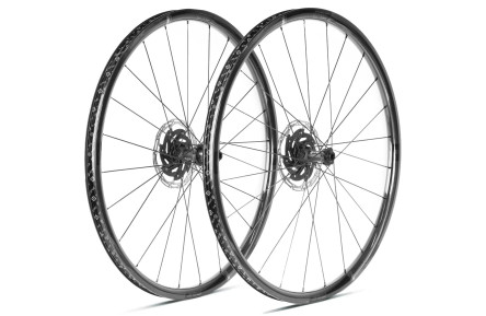 Колесо пер. + задн. 28" ERE TENACI GT25 CARBON, Gravel, 100x12/142x12, CL, MS12, tubeless, черный сатин