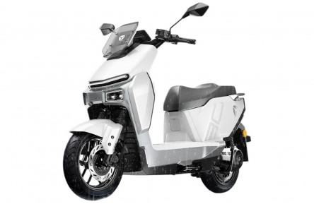 Электрический мопед Yadea GS80 (2999Вт литий-железо-фосфатный 72В 50Ач) 12"
