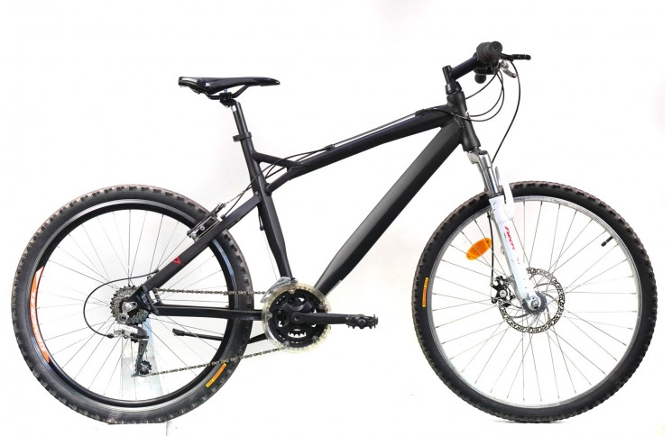 Горный велосипед Black MTB 26" L черный Б/У