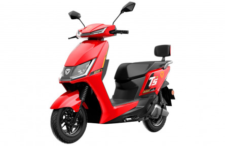 Электрический мопед YADEA T5L (1500Вт аккумулятор литий-железо-фосфатный 72В 30Ач) 10"